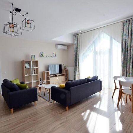 Mandarin Premium Apartments Târgu-Mureş Exteriör bild