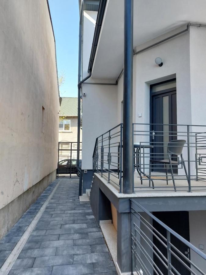 Mandarin Premium Apartments Târgu-Mureş Exteriör bild