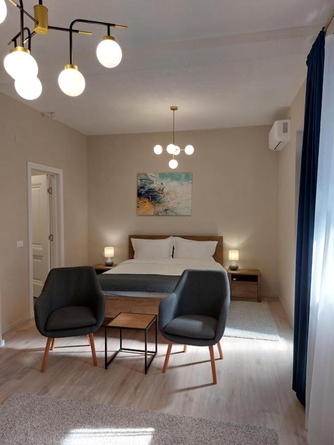 Mandarin Premium Apartments Târgu-Mureş Exteriör bild