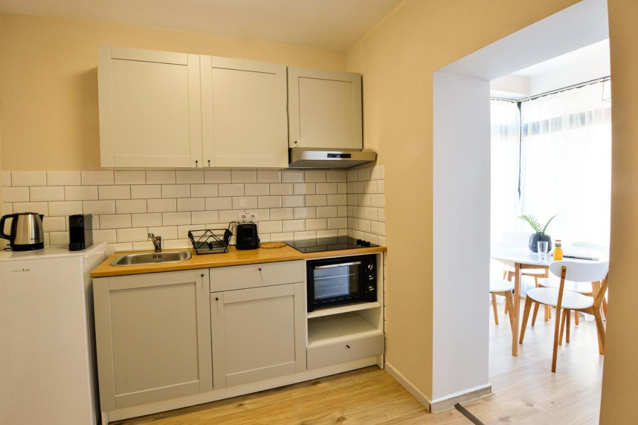 Mandarin Premium Apartments Târgu-Mureş Exteriör bild