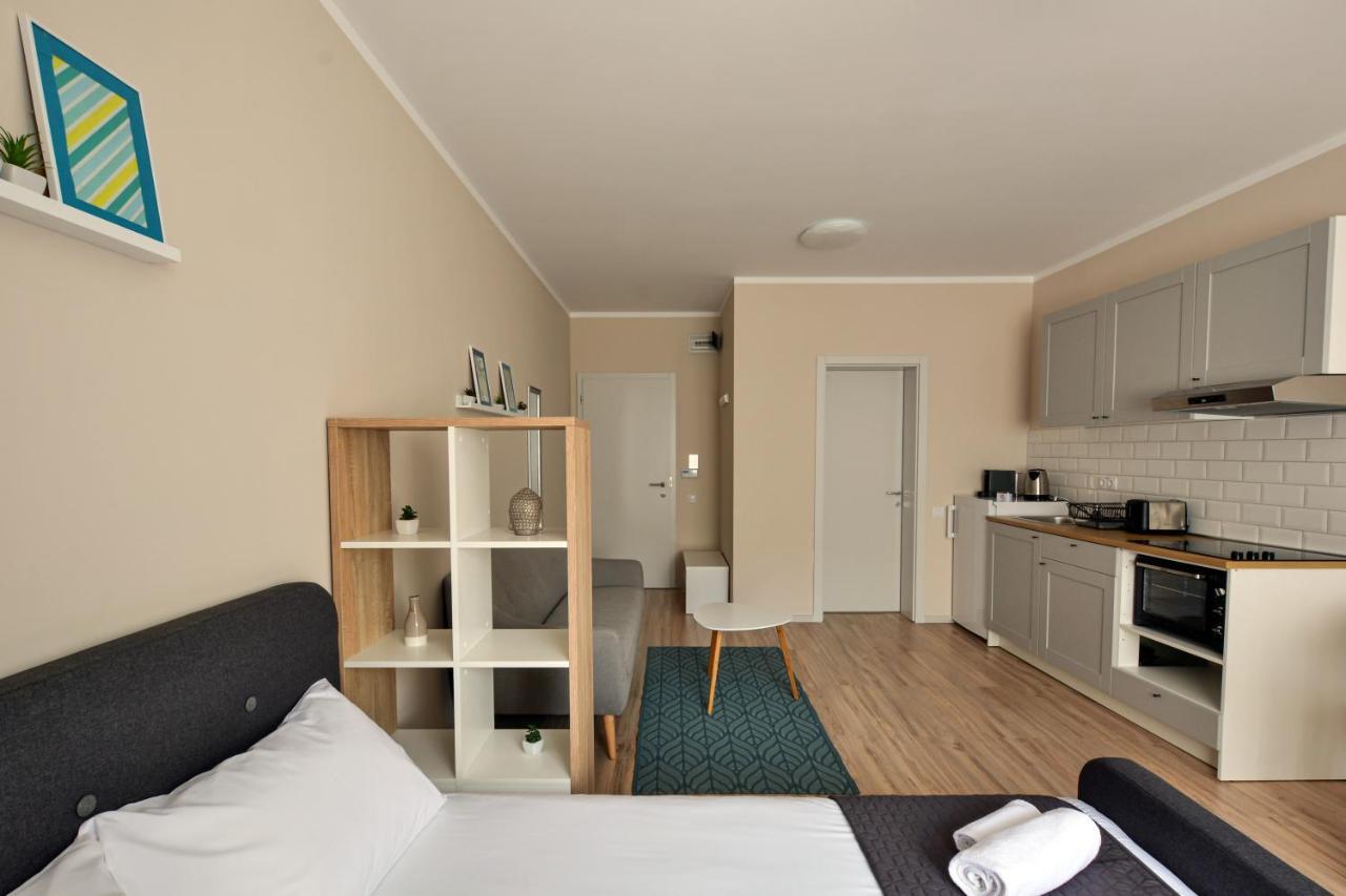 Mandarin Premium Apartments Târgu-Mureş Exteriör bild